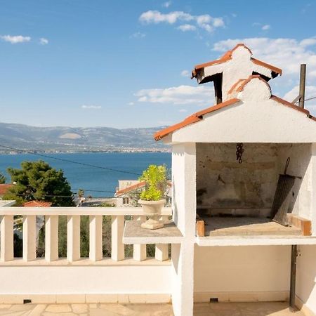 Ferienwohnung In Arbanija Mit Meerblick, Balkon, Klimaanlage, W-Lan 5137-1 Trogir Bagian luar foto