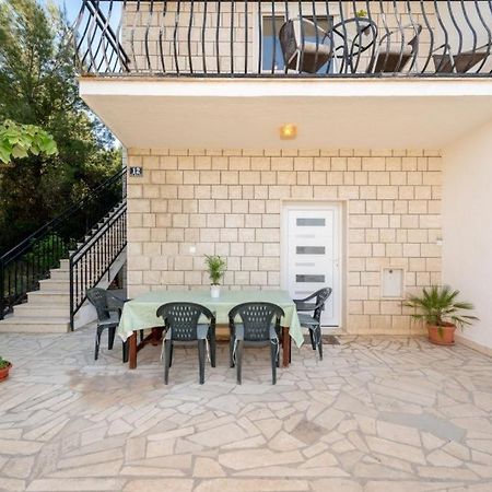Ferienwohnung In Arbanija Mit Meerblick, Balkon, Klimaanlage, W-Lan 5137-1 Trogir Bagian luar foto