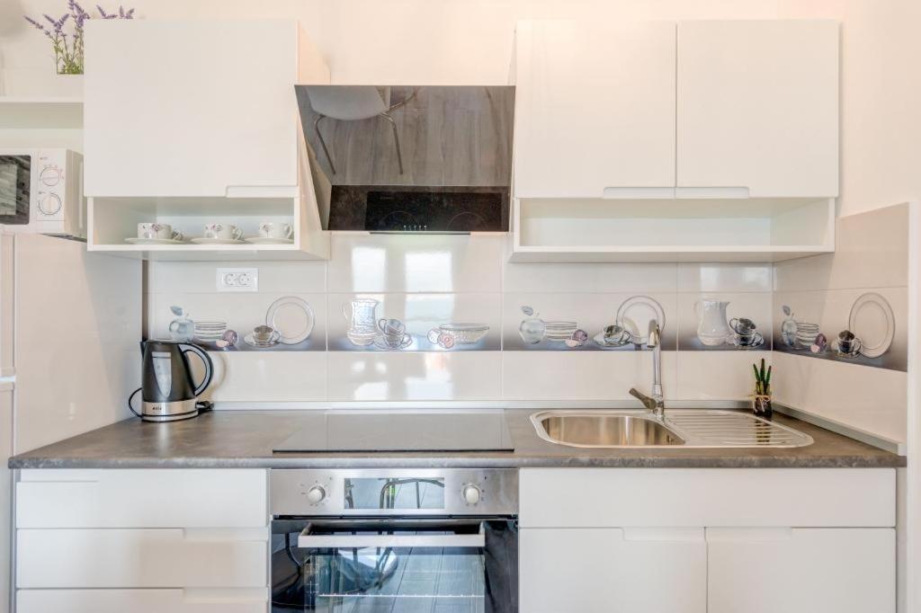 Ferienwohnung In Arbanija Mit Meerblick, Balkon, Klimaanlage, W-Lan 5137-1 Trogir Bagian luar foto