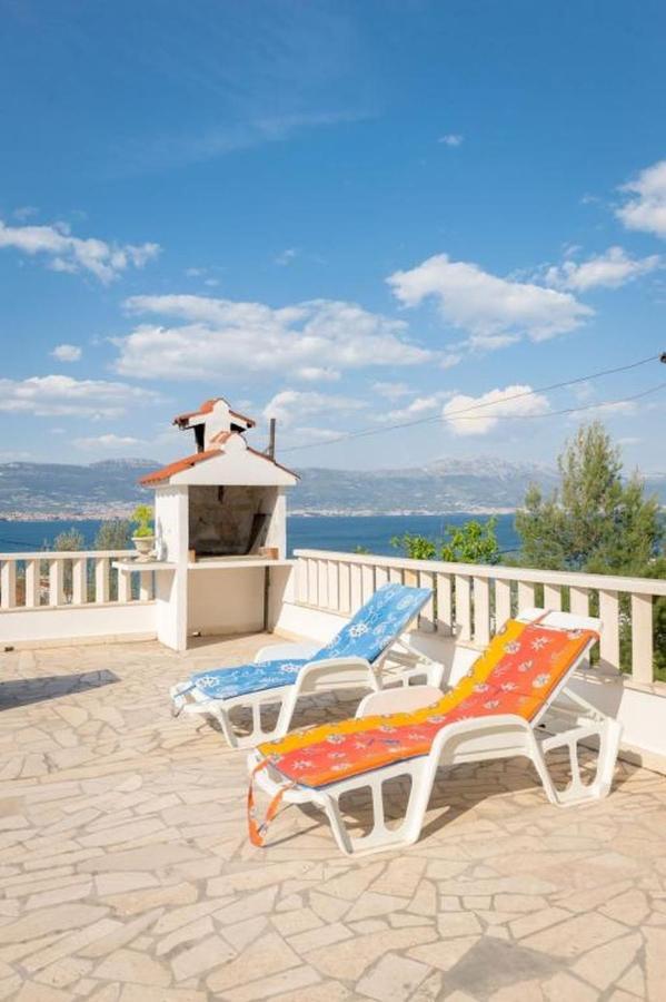 Ferienwohnung In Arbanija Mit Meerblick, Balkon, Klimaanlage, W-Lan 5137-1 Trogir Bagian luar foto